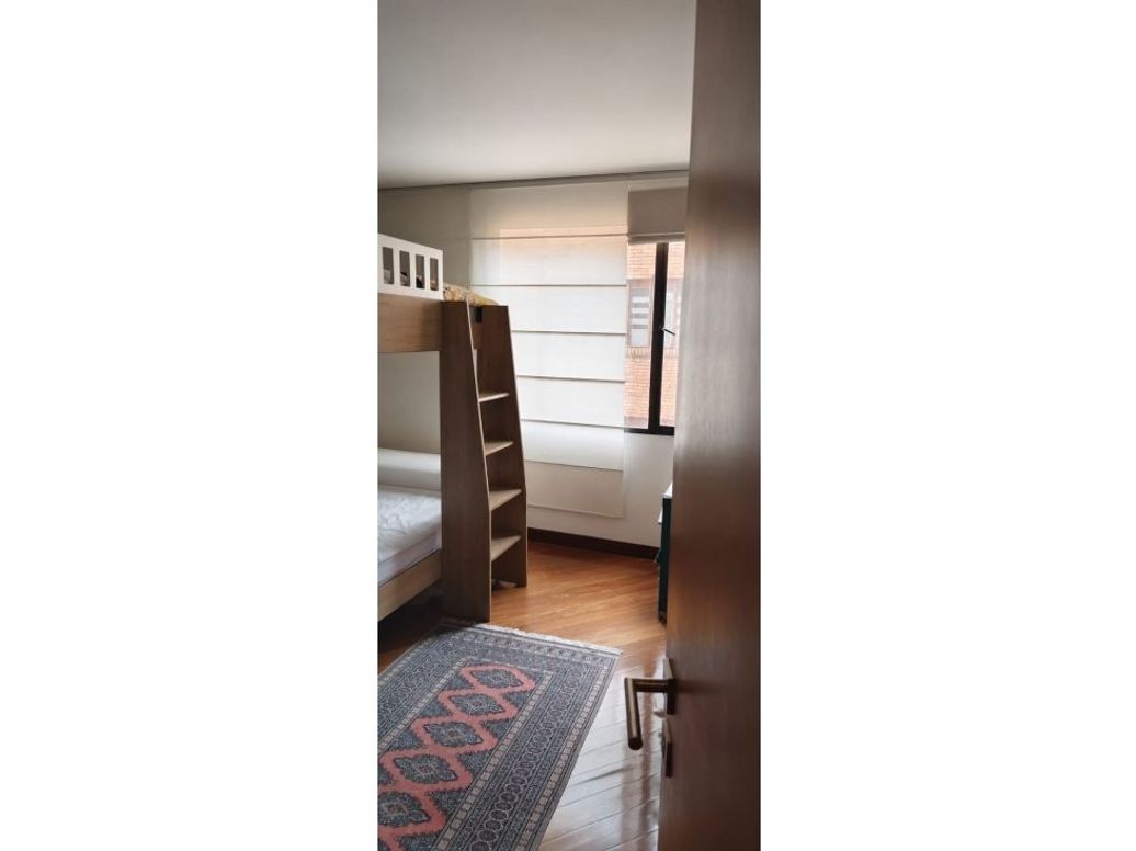 Apartamento de 3 alcobas en venta en Los Rosales, Bogotá, 210 m² · foto 15 de 20