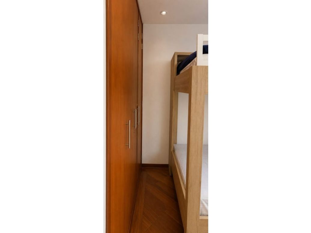 Apartamento de 3 alcobas en venta en Los Rosales, Bogotá, 210 m² · foto 20 de 20