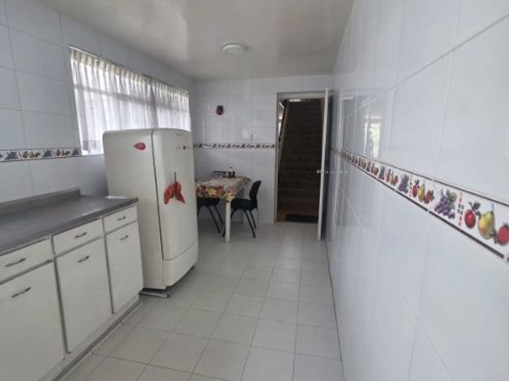 Casa de 4 alcobas en venta en Campin, Bogotá, 250 m² · foto 12 de 16