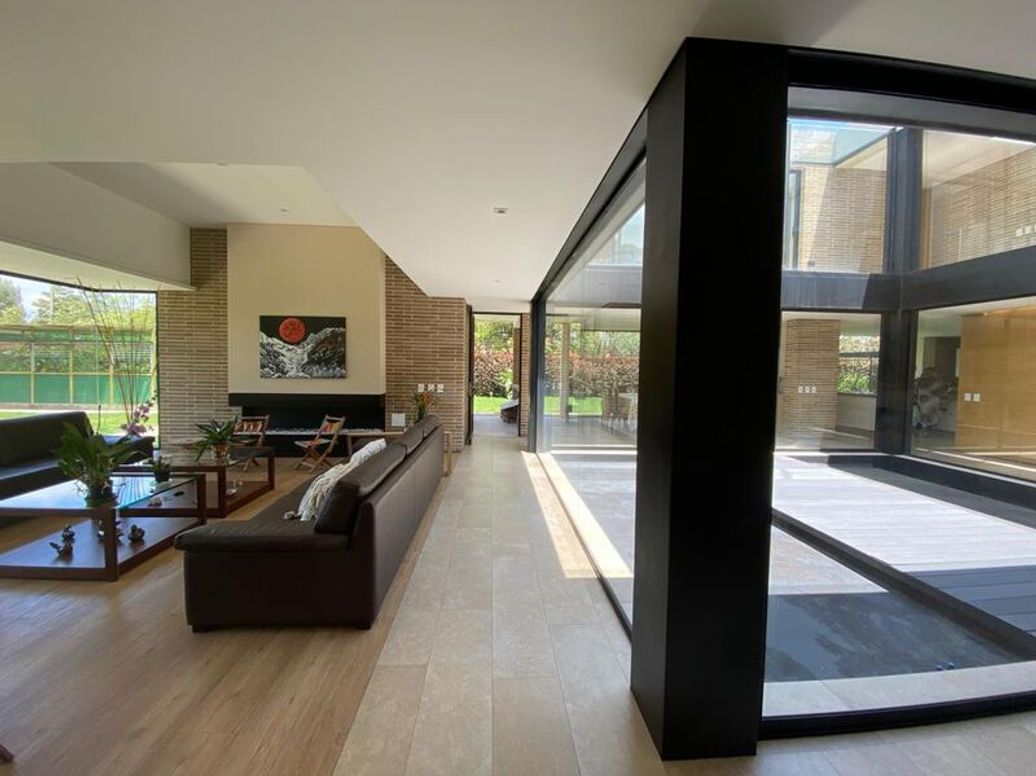 Casa de 4 alcobas en venta en La Cabrera, Bogotá, 571 m² · foto 4 de 20