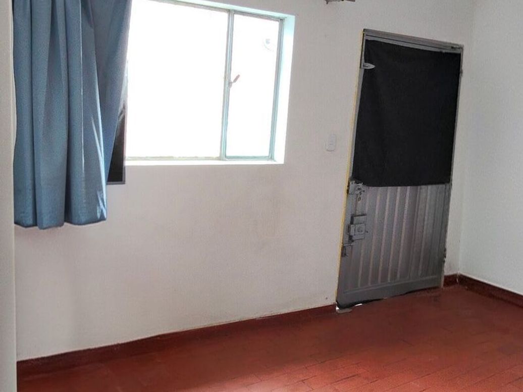 Casa de 8 alcobas en venta en Bellavista, Bogotá, 294 m² · foto 18 de 20