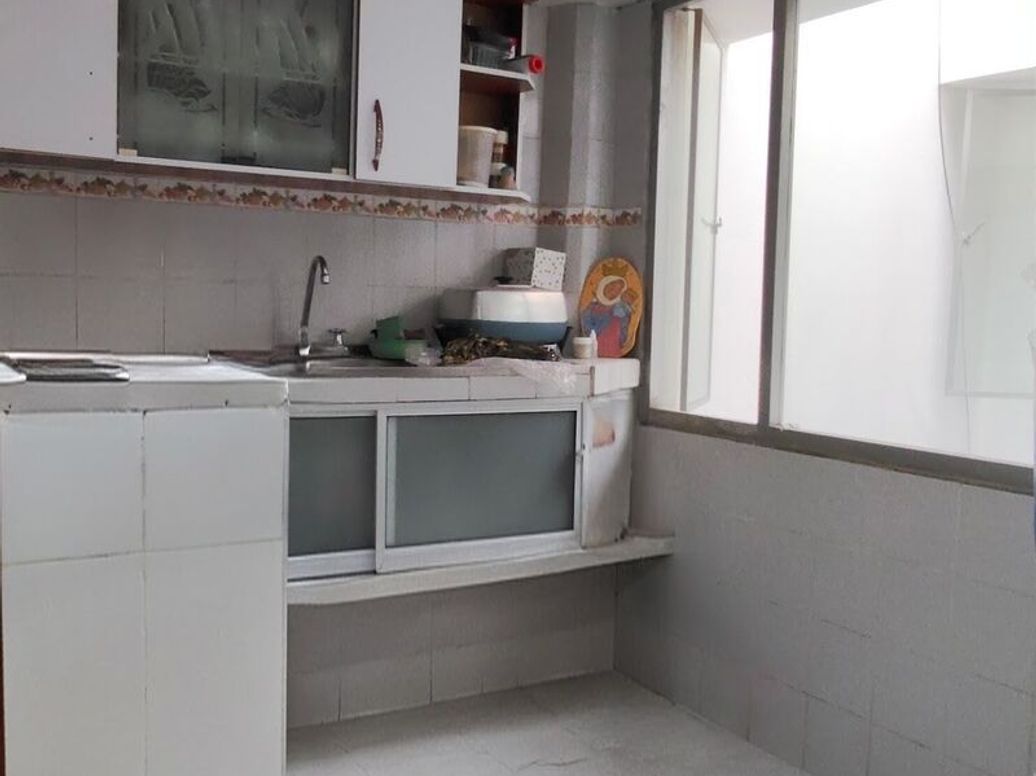 Casa de 8 alcobas en venta en Bellavista, Bogotá, 294 m² · foto 7 de 20