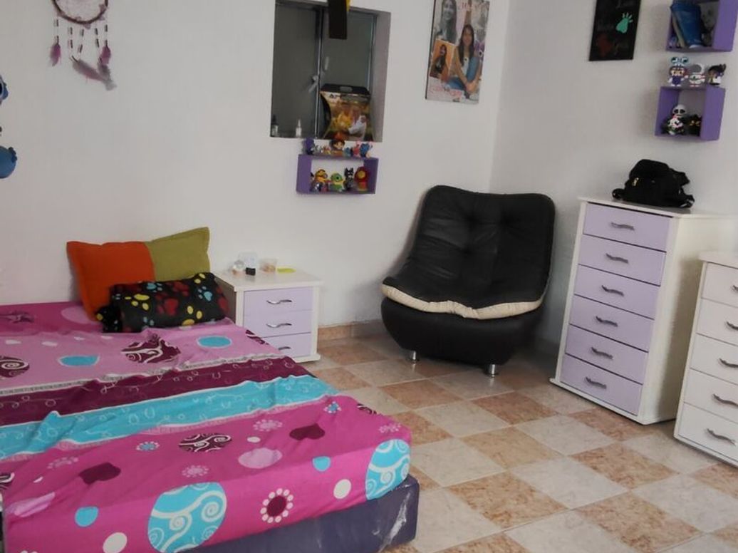 Casa de 8 alcobas en venta en Bellavista, Bogotá, 294 m² · foto 13 de 20