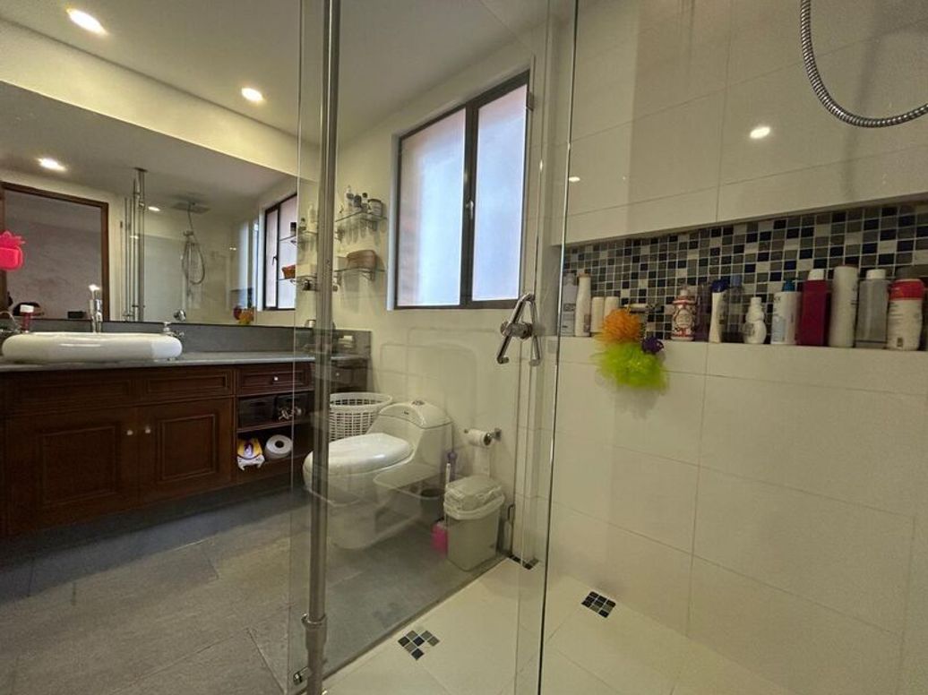 Apartamento de 4 alcobas en venta en El Refugio, Bogotá, 331 m² · foto 19 de 20