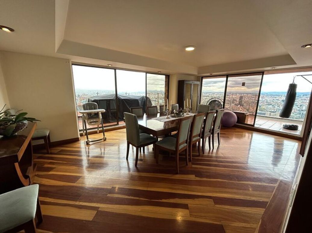 Apartamento de 4 alcobas en venta en El Refugio, Bogotá, 331 m² · foto 8 de 20