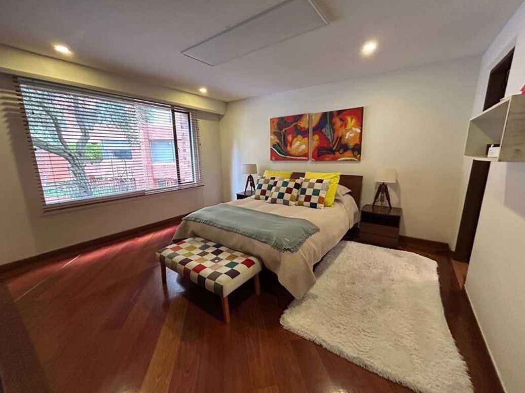 Apartamento de 4 alcobas en venta en El Refugio, Bogotá, 331 m² · foto 16 de 20