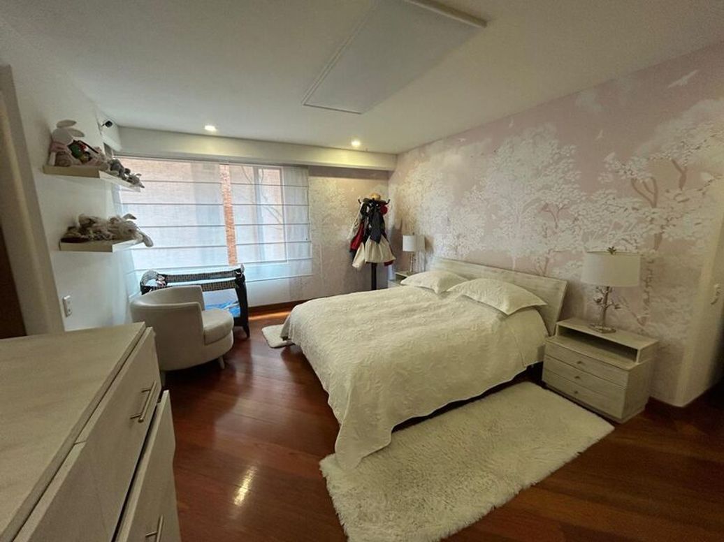 Apartamento de 4 alcobas en venta en El Refugio, Bogotá, 331 m² · foto 18 de 20