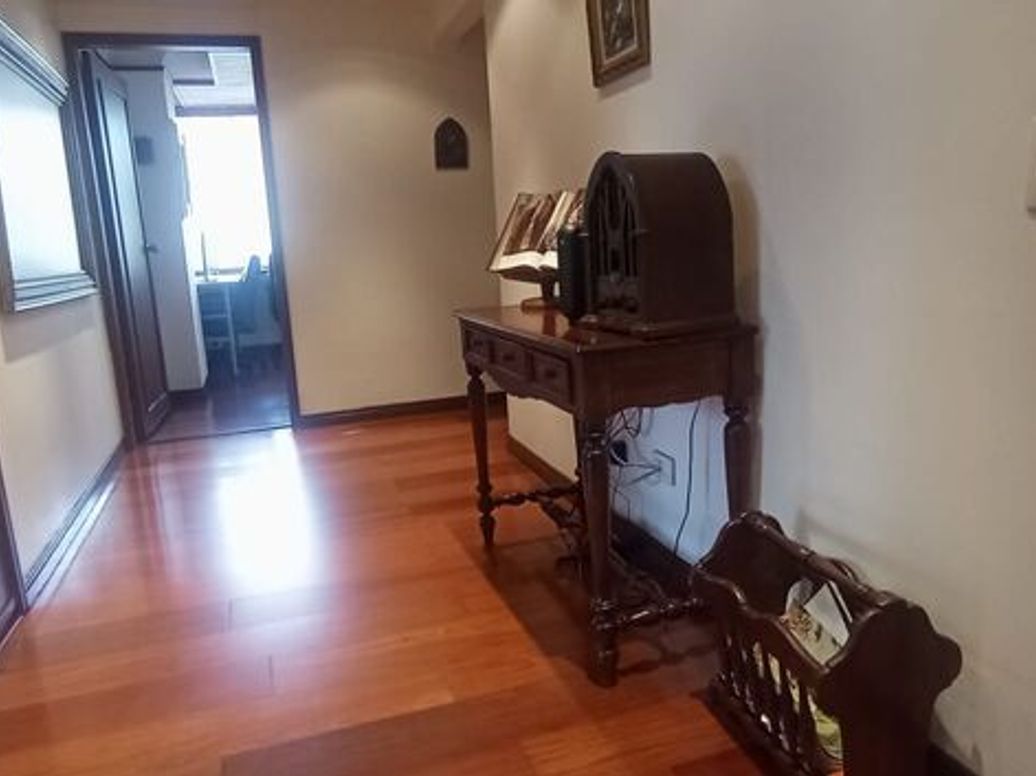 Apartamento de 4 alcobas en venta en Santa Barbara Central, Bogotá, 192 m² · foto 16 de 20