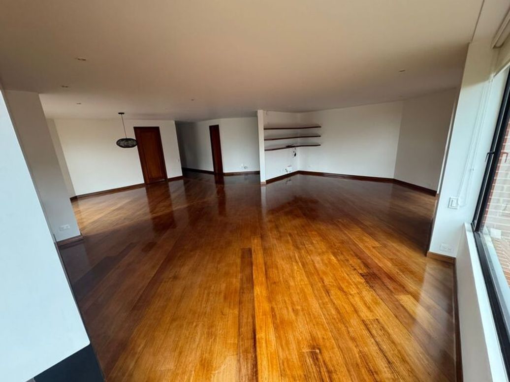 Apartamento de 3 alcobas en venta en Sierras Del Moral, Bogotá, 220 m² · foto 20 de 20