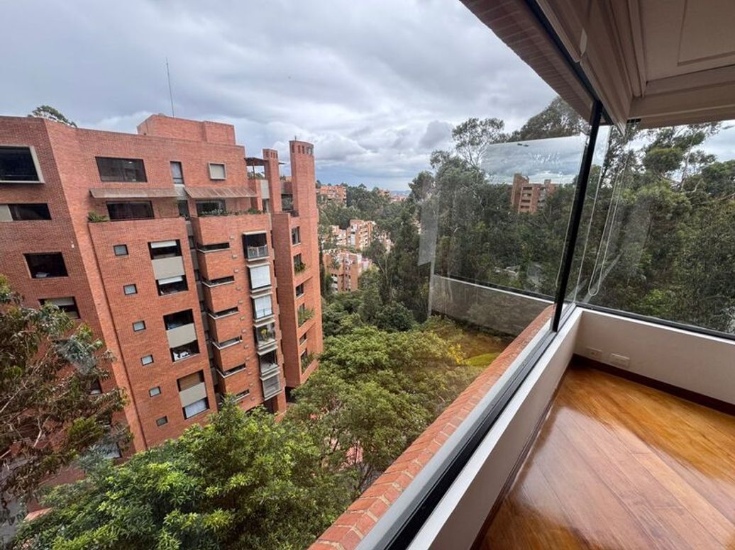 Apartamento de 3 alcobas en venta en Sierras Del Moral, Bogotá, 220 m² · foto 8 de 20