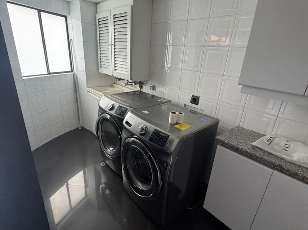 Apartamento de 3 alcobas en venta en Sierras Del Moral, Bogotá, 220 m² · foto 10 de 20