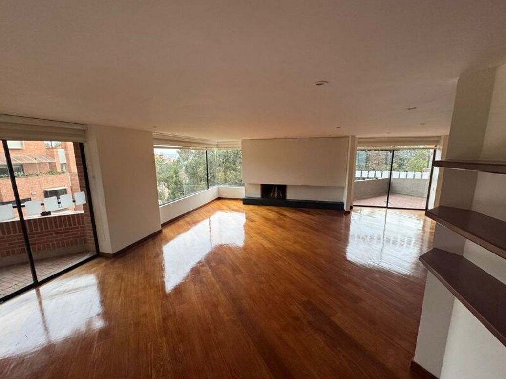 Apartamento de 3 alcobas en venta en Sierras Del Moral, Bogotá, 220 m² · foto 9 de 20