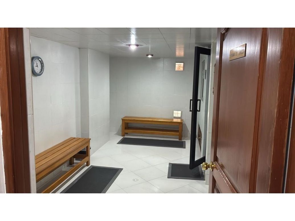 Apartamento de 2 alcobas en venta en Lago Cordoba, Bogotá, 105 m² · foto 10 de 20