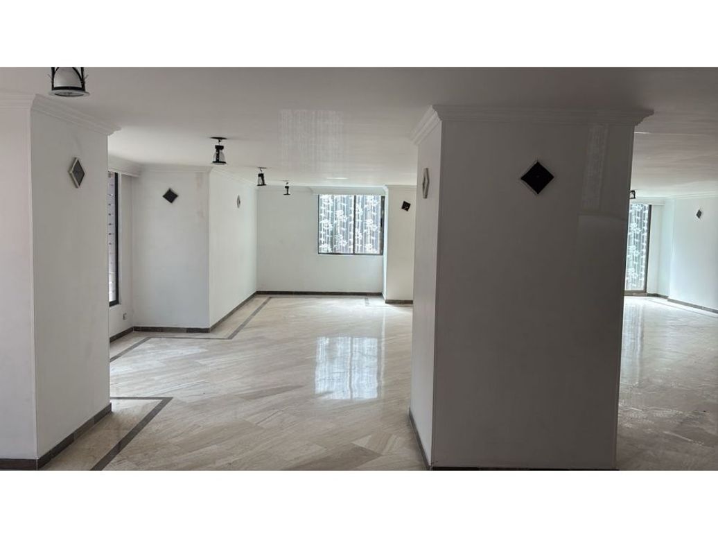 Apartamento de 2 alcobas en venta en Lago Cordoba, Bogotá, 105 m² · foto 9 de 20