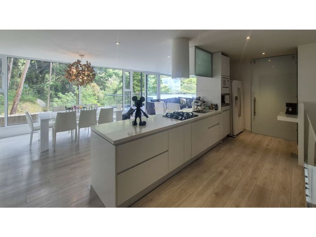 Apartamento de 3 alcobas en venta en Bosque De Pinos, Bogotá, 195 m² · foto 12 de 20