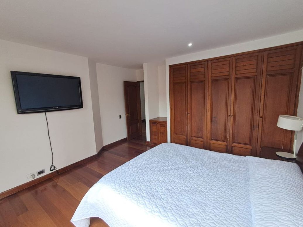 Apartamento de 5 alcobas en venta en San Patricio, Bogotá, 378 m² · foto 11 de 20
