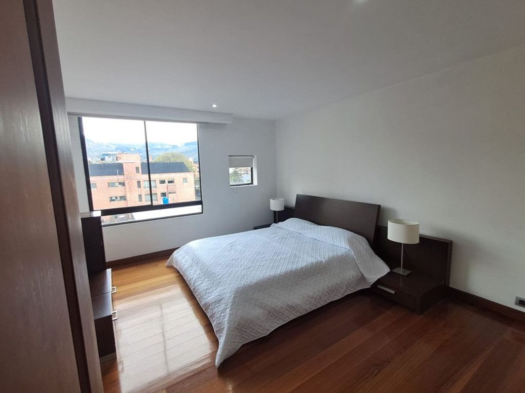 Apartamento de 5 alcobas en venta en San Patricio, Bogotá, 378 m² · foto 10 de 20