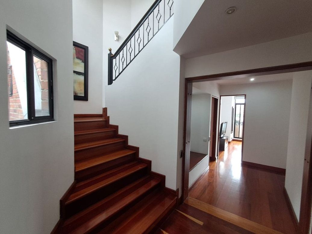 Apartamento de 5 alcobas en venta en San Patricio, Bogotá, 378 m² · foto 14 de 20
