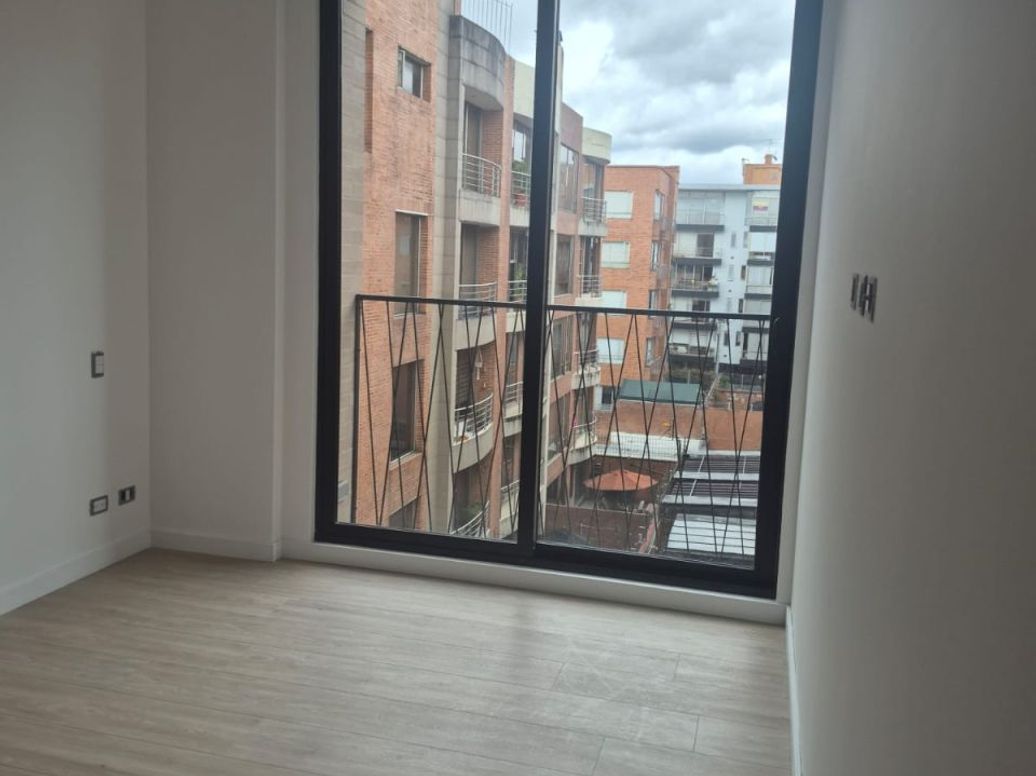 Apartamento de 2 alcobas en venta en San Patricio, Bogotá, 72 m² · foto 13 de 16