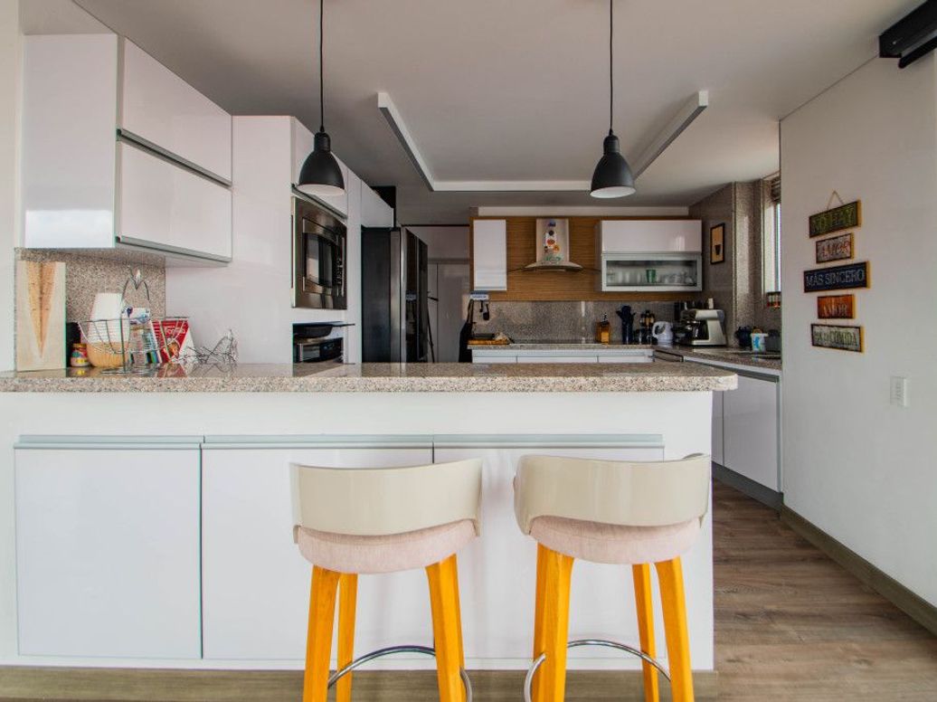 Apartamento de 3 alcobas en venta en Santa Barbara Occidental, Bogotá, 160 m² · foto 6 de 20