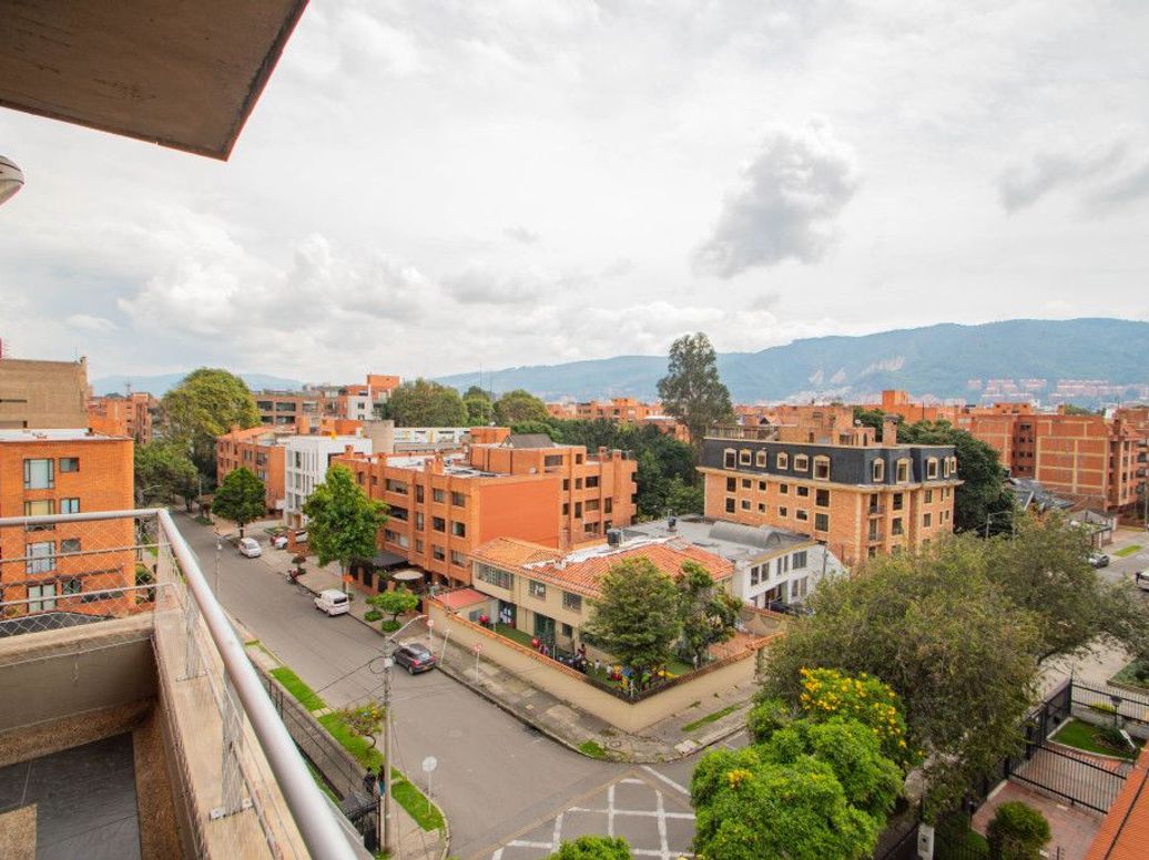 Apartamento de 3 alcobas en venta en Santa Barbara Occidental, Bogotá, 160 m² · foto 12 de 20