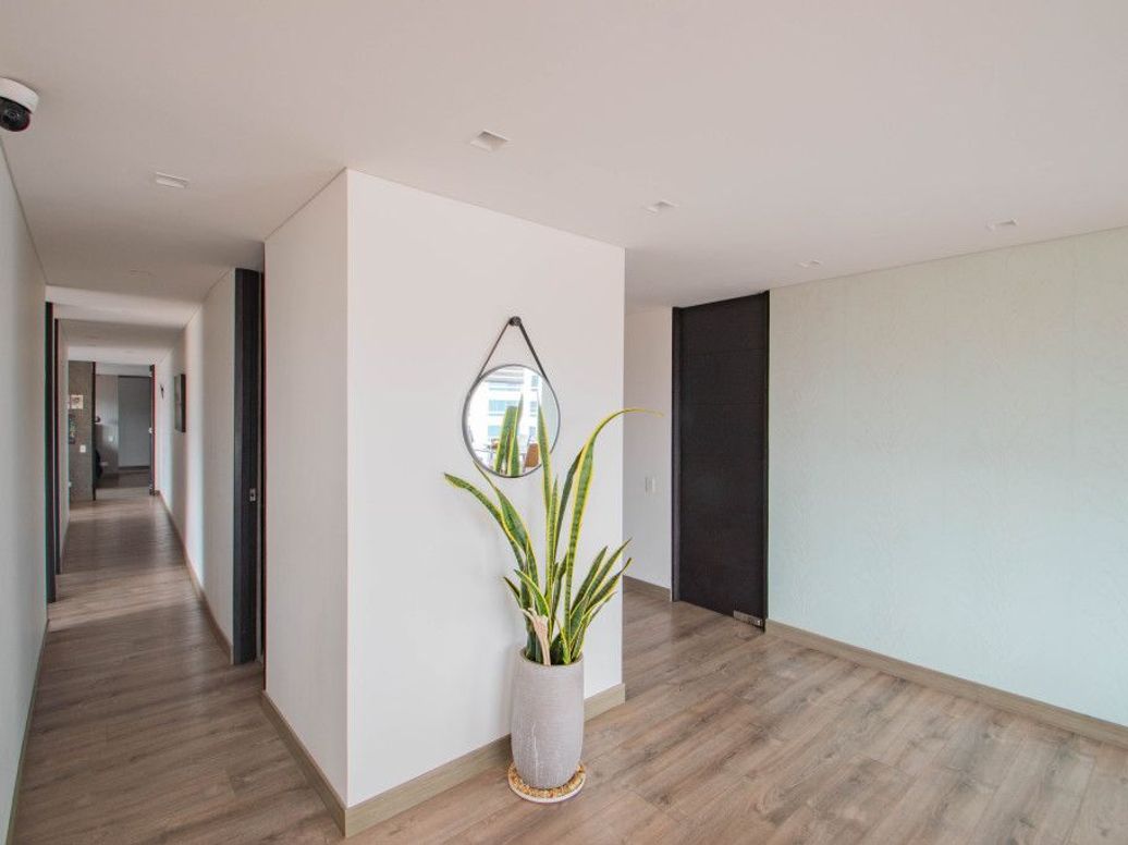 Apartamento de 3 alcobas en venta en Santa Barbara Occidental, Bogotá, 160 m² · foto 14 de 20