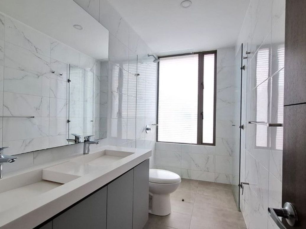 Apartamento de 3 alcobas en venta en La Esperanza Norte, Bogotá, 158 m² · foto 19 de 20