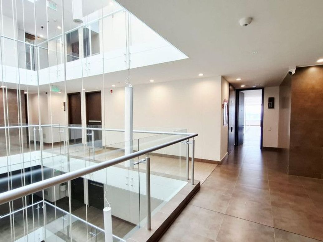 Apartamento de 3 alcobas en venta en La Esperanza Norte, Bogotá, 158 m² · foto 2 de 20