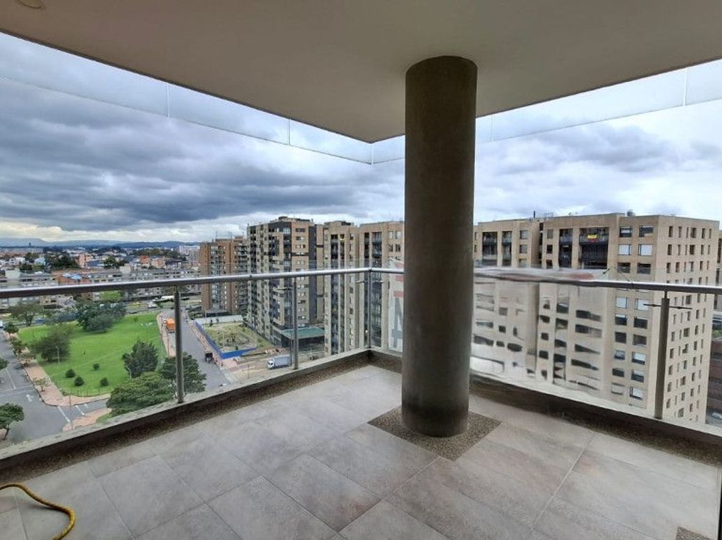 Apartamento de 3 alcobas en venta en La Esperanza Norte, Bogotá, 158 m² · foto 11 de 20