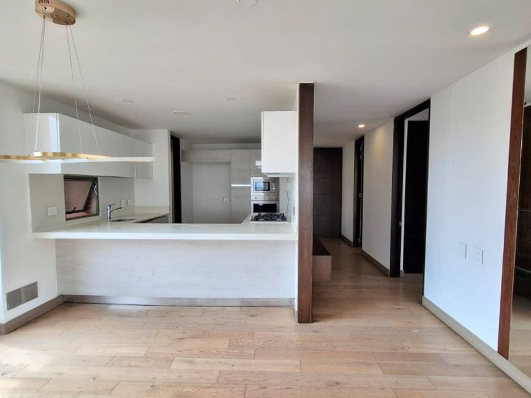 Apartamento de 3 alcobas en venta en La Esperanza Norte, Bogotá, 158 m² · foto 6 de 20
