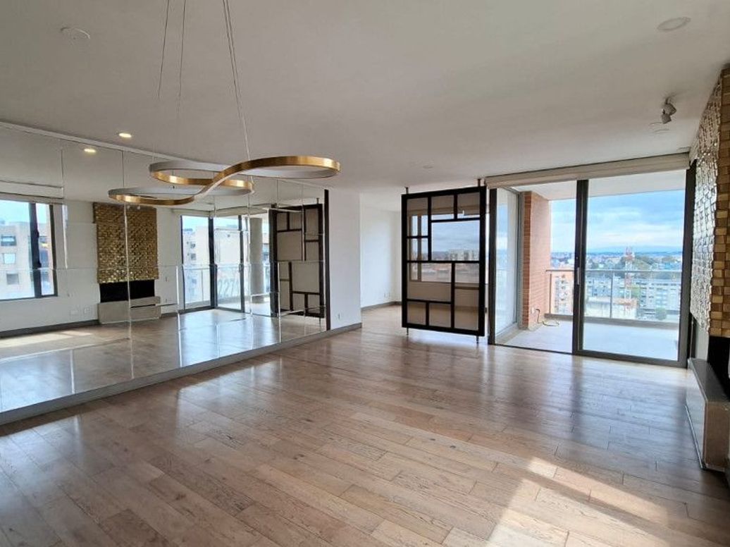 Apartamento de 3 alcobas en venta en La Esperanza Norte, Bogotá, 158 m² · foto 9 de 20