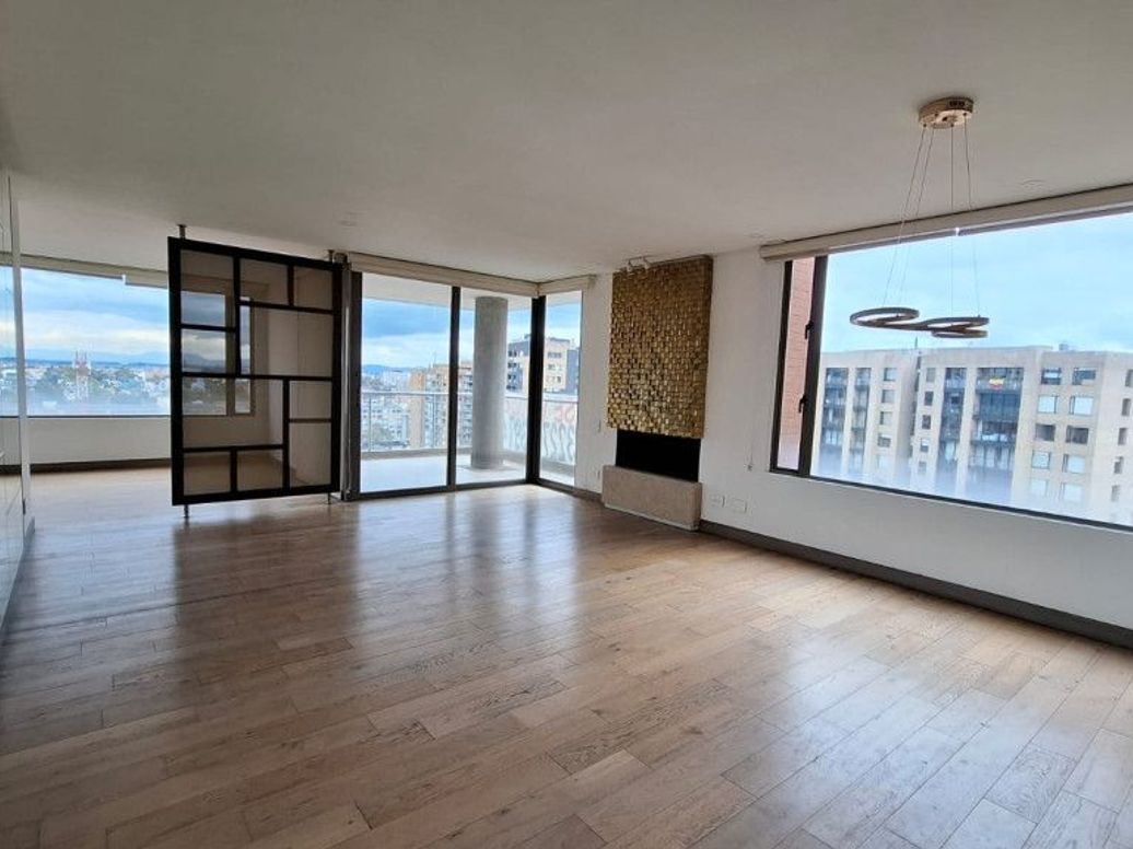 Apartamento de 3 alcobas en venta en La Esperanza Norte, Bogotá, 158 m² · foto 10 de 20
