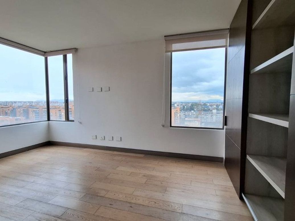 Apartamento de 3 alcobas en venta en La Esperanza Norte, Bogotá, 158 m² · foto 18 de 20