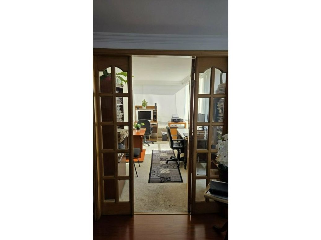 Apartamento de 3 alcobas en venta en Santa Barbara, Bogotá, 238 m² · foto 8 de 11