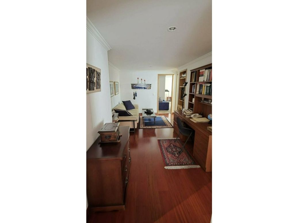 Apartamento de 3 alcobas en venta en Santa Barbara, Bogotá, 238 m² · foto 5 de 11