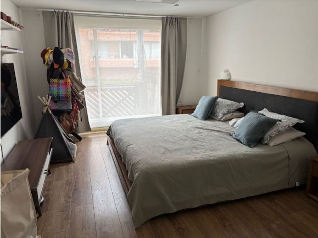 Casa de 3 alcobas en venta en Chicó Navarra, Bogotá, 230 m² · foto 9 de 13