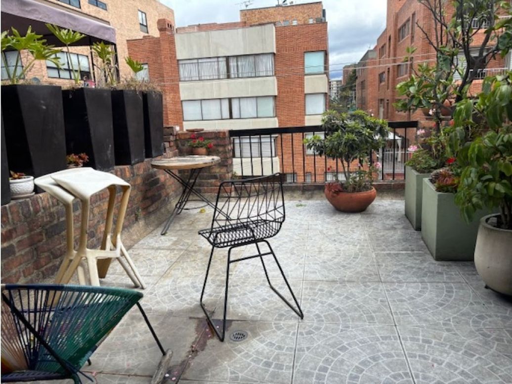 Casa de 3 alcobas en venta en Chicó Navarra, Bogotá, 230 m² · foto 4 de 13