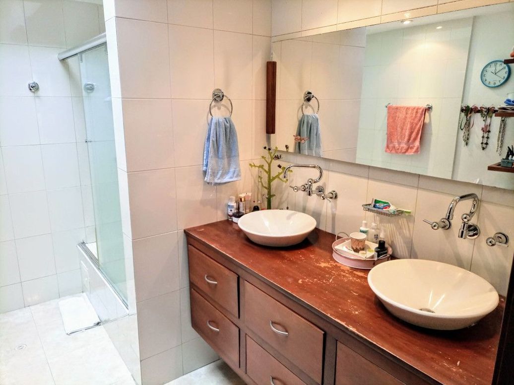 Casa de 5 alcobas en venta en Niza Norte, Bogotá, 295 m² · foto 14 de 20