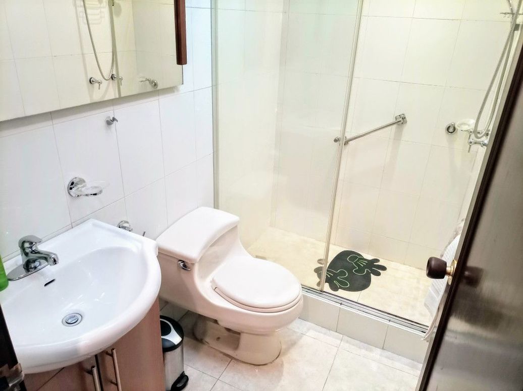 Casa de 5 alcobas en venta en Niza Norte, Bogotá, 295 m² · foto 9 de 20