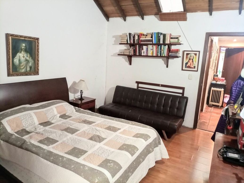 Casa de 5 alcobas en venta en Niza Norte, Bogotá, 295 m² · foto 8 de 20