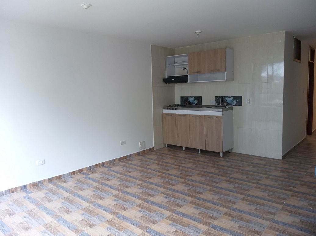 Apartamento de 3 alcobas en venta en Garces Naves Occidental, Bogotá, 72 m² · foto 2 de 18