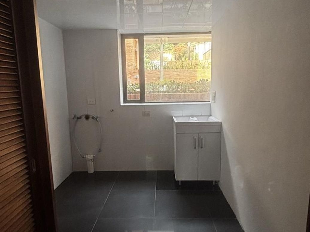 Apartamento de 3 alcobas en venta en Suba Naranjos, Bogotá, 330 m² · foto 9 de 20