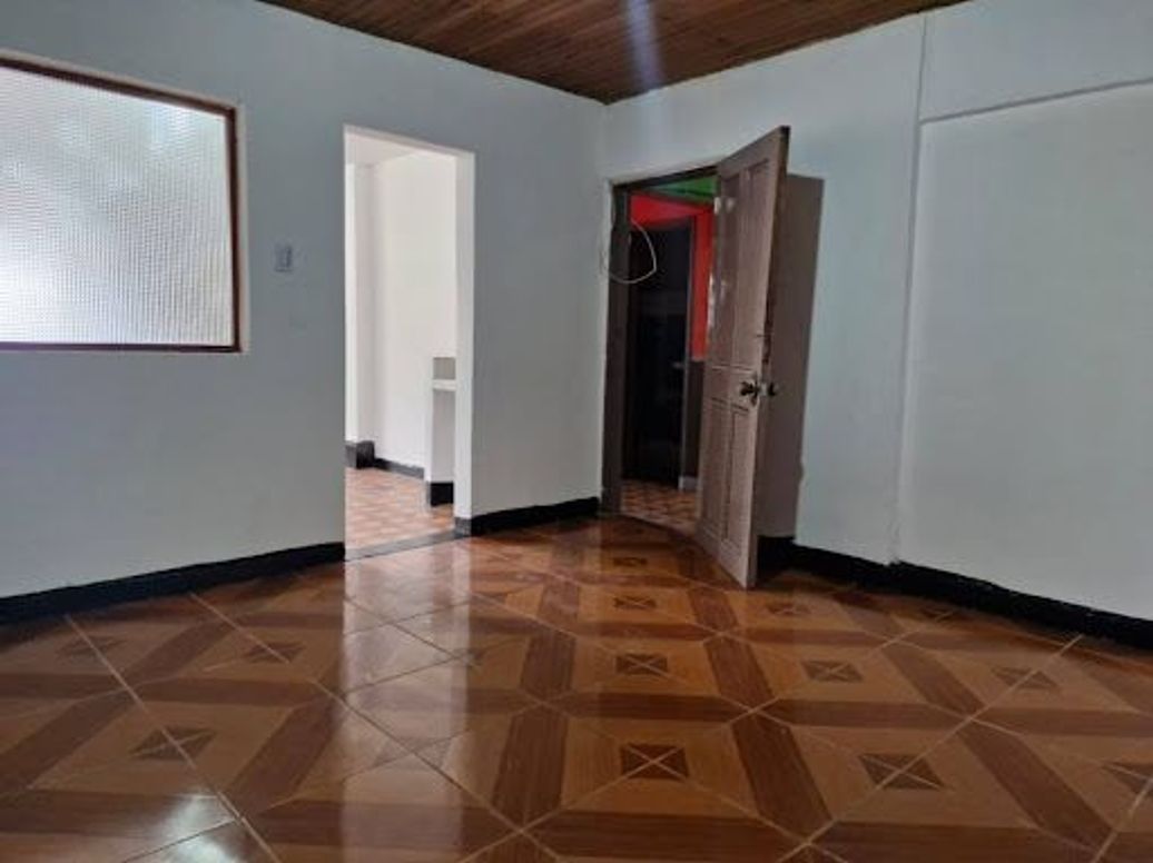 Casa de 3 alcobas en venta en Murillo Toro, Bogotá, 157 m² · foto 11 de 20