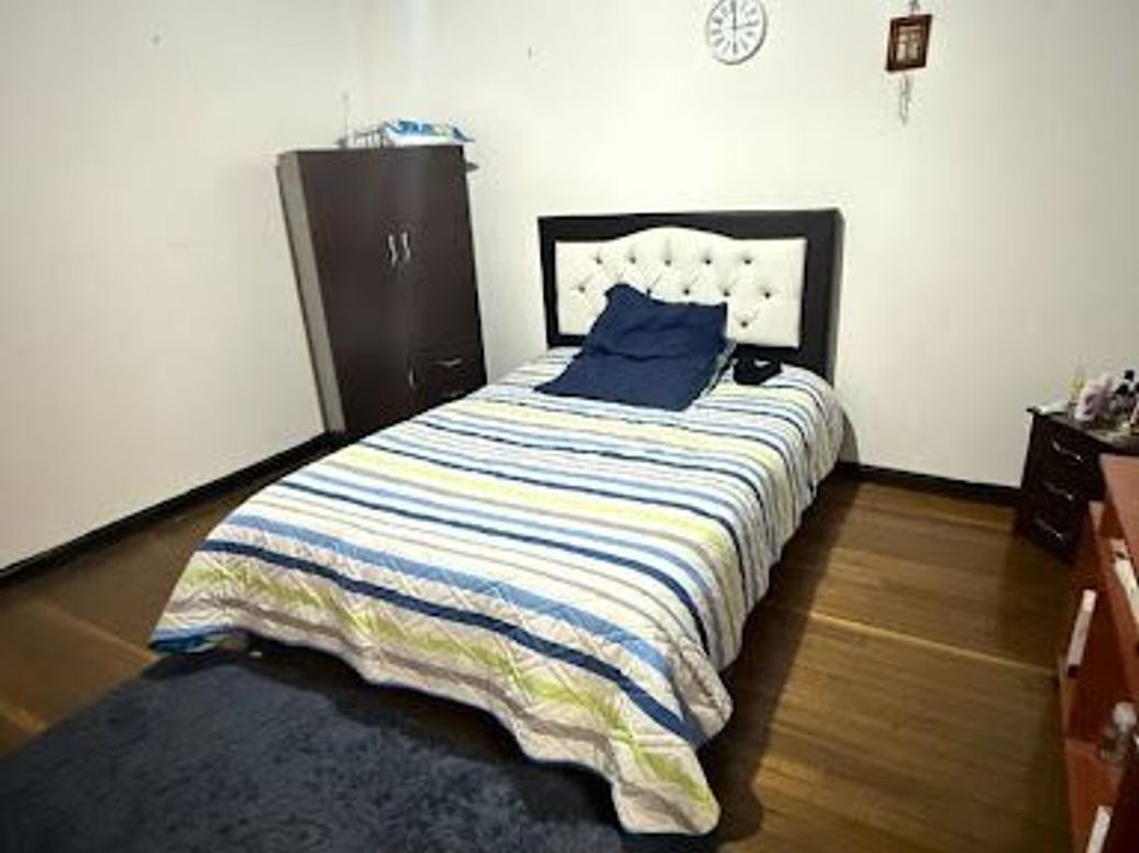 Casa de 3 alcobas en venta en Murillo Toro, Bogotá, 157 m² · foto 17 de 20