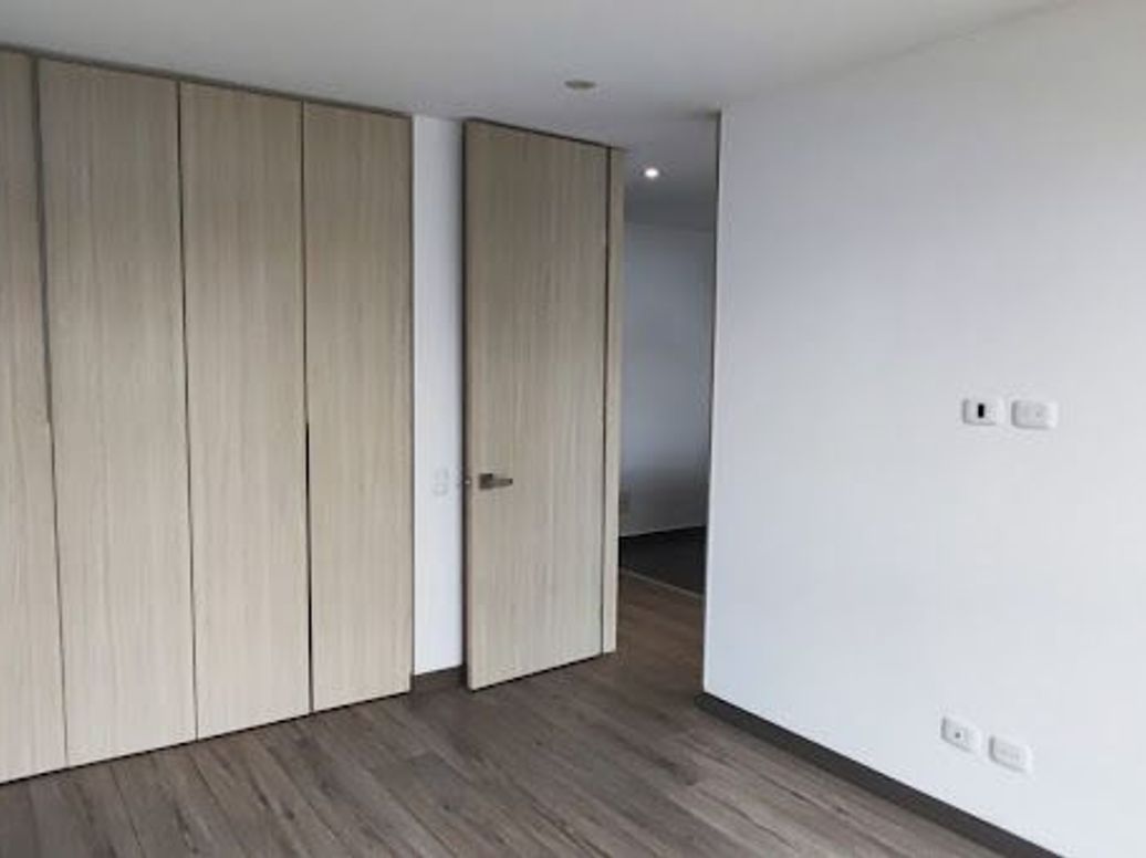 Apartamento de 1 alcoba en venta en Los Cedros, Bogotá, 43 m² · foto 9 de 20