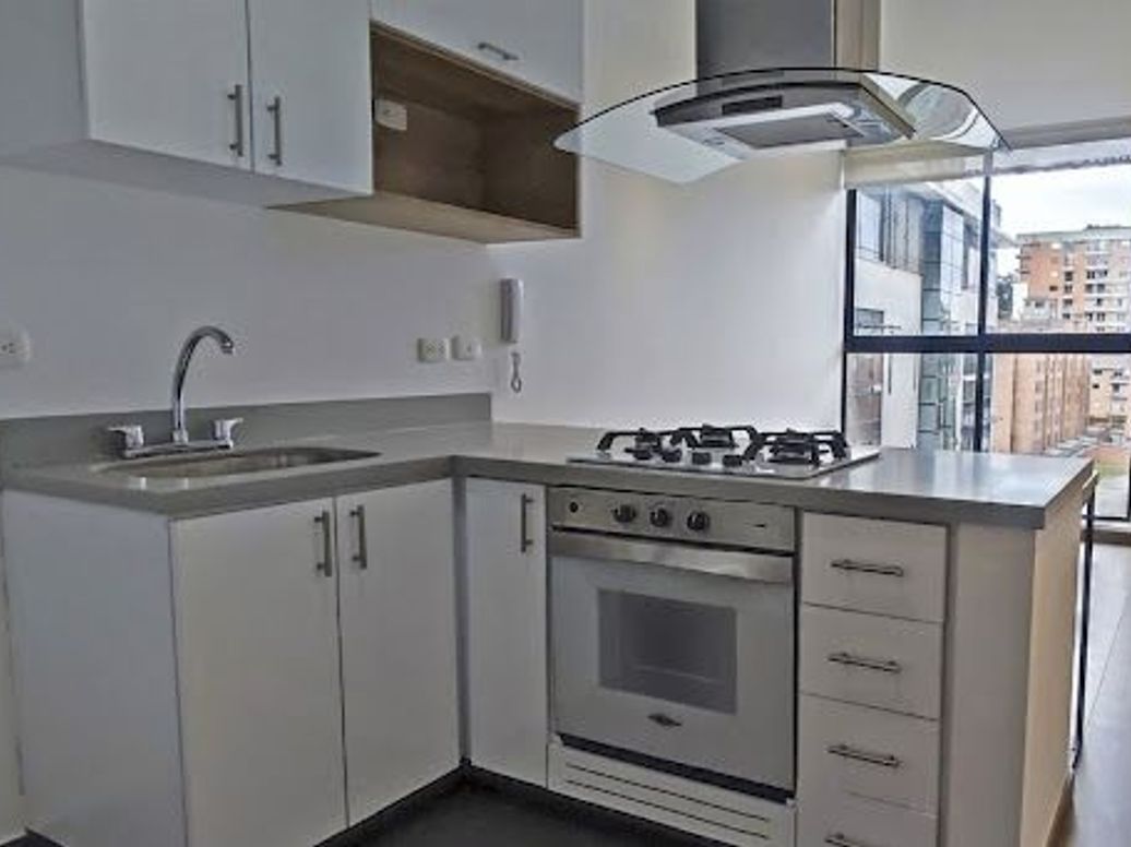 Apartamento de 1 alcoba en venta en Los Cedros, Bogotá, 43 m² · foto 2 de 20