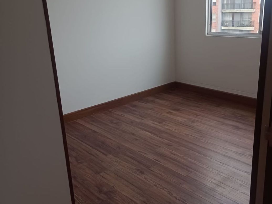 Apartamento de 3 alcobas en venta en El Dorado, Bogotá, 84 m² · foto 12 de 20