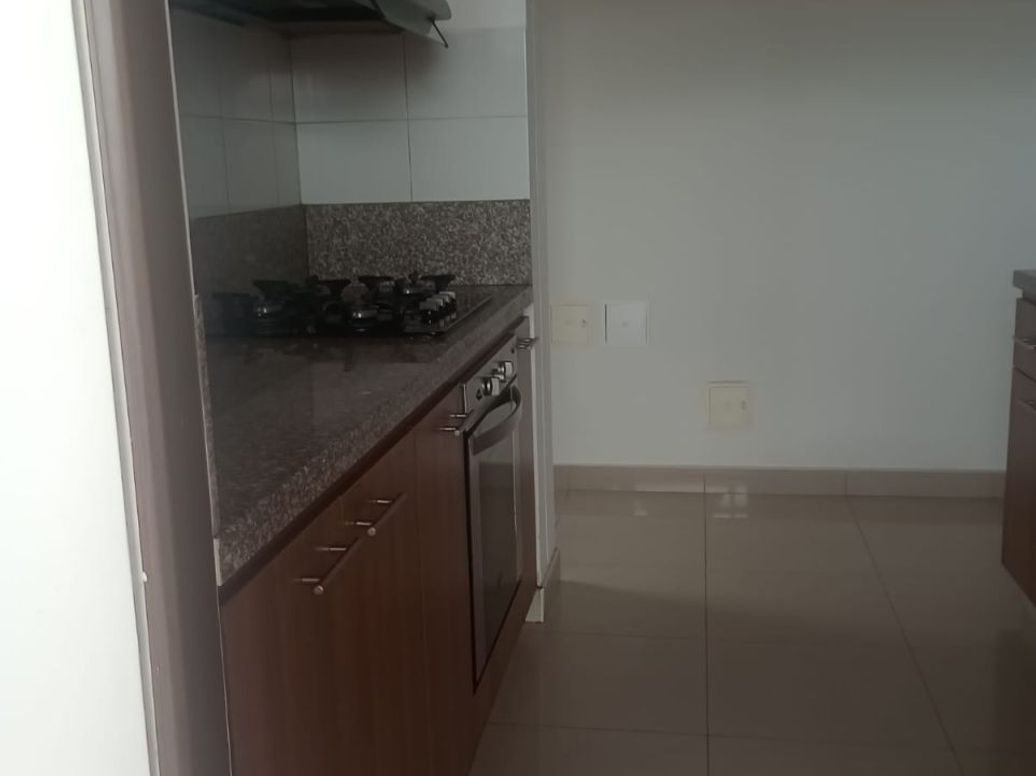 Apartamento de 3 alcobas en venta en El Dorado, Bogotá, 84 m² · foto 20 de 20