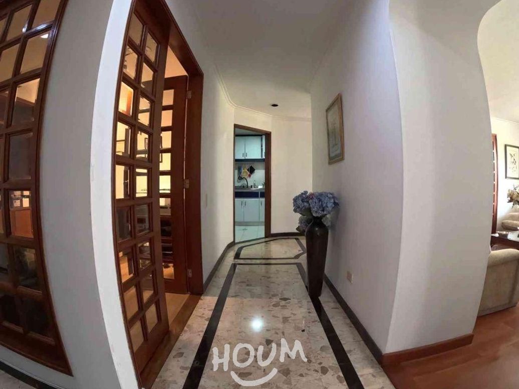 Apartamento de 3 alcobas en venta en Santa Barbara Central, Bogotá, 155 m² · foto 9 de 20