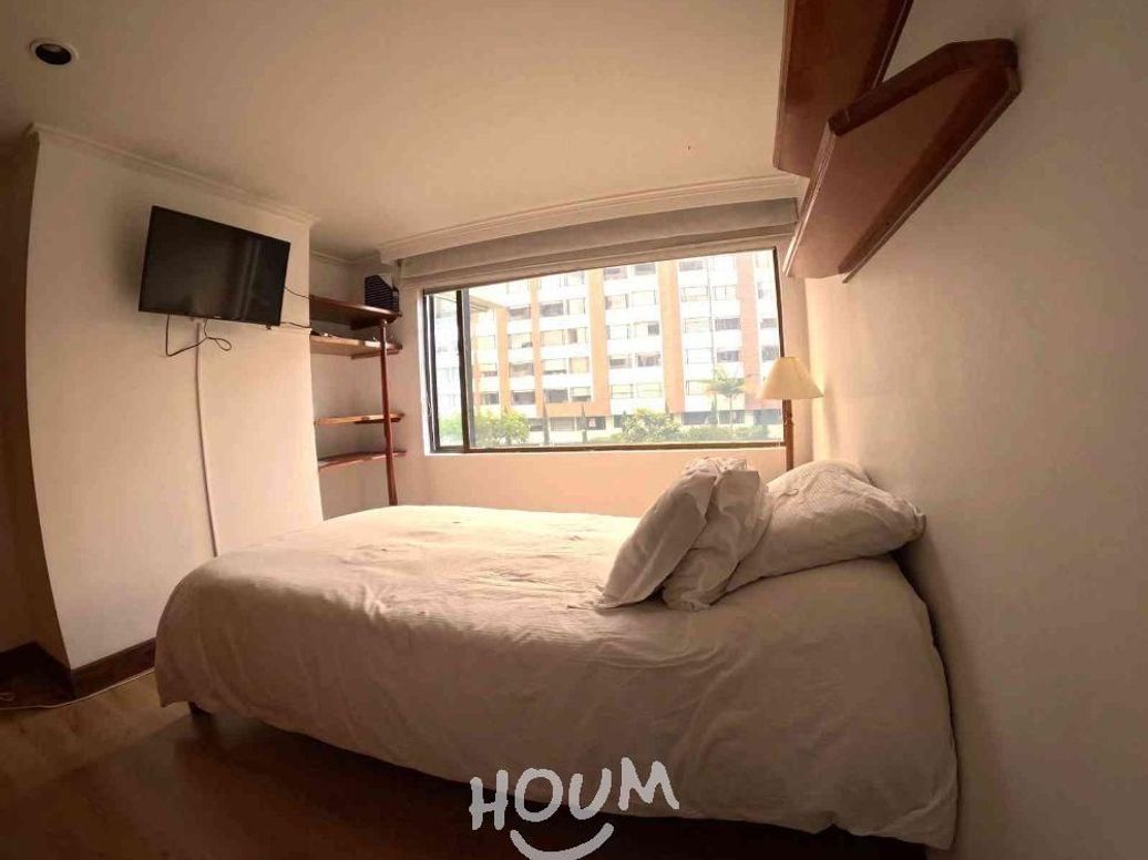 Apartamento de 3 alcobas en venta en Santa Barbara Central, Bogotá, 155 m² · foto 16 de 20